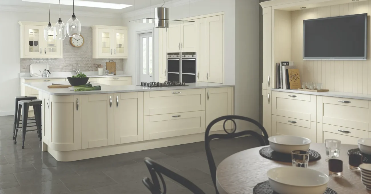 Caldaro-Cambridge_Ivory_Main