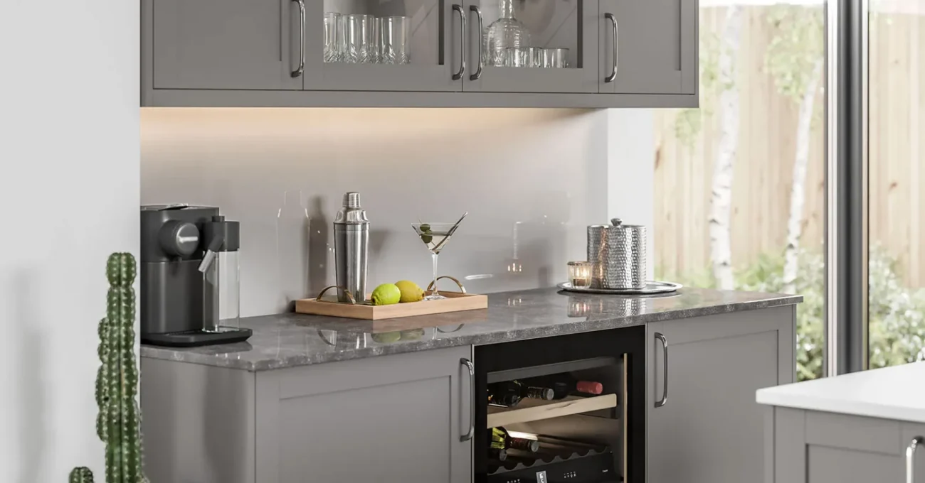 Salarno-Stratto_Dust Grey_Cameo_web